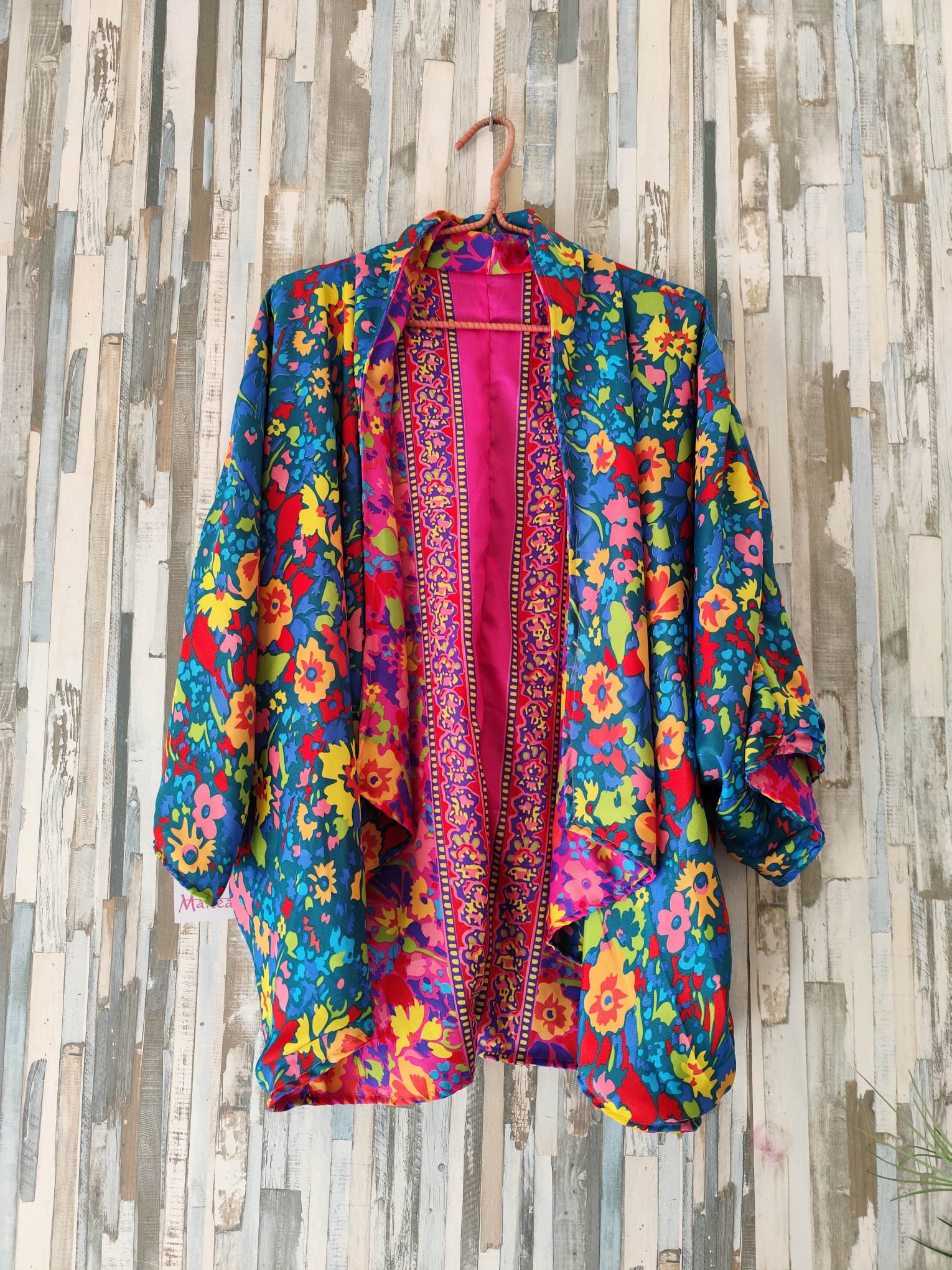 IMG-20250612-WA0017 KIMONO REVERSIBLE SEDA POWER FLOWERS Maitea